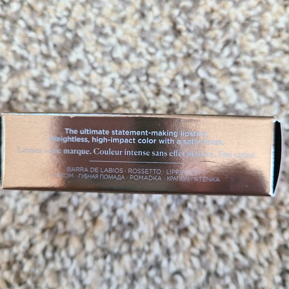 Laura Mercier: Silky Creme Lipstick: Rouge Essential: Rouge Electrique - Picture 6 of 6